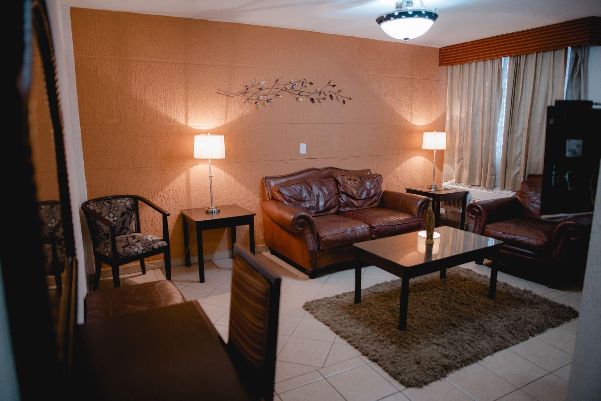 Hotel Eh Ejecutivo Urban Tepic Esterno foto