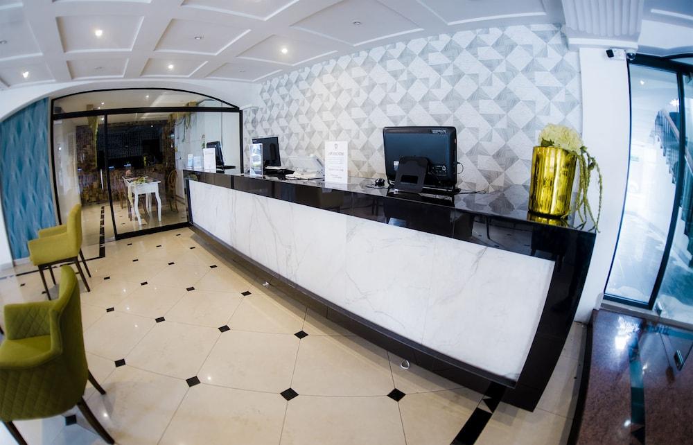 Hotel Eh Ejecutivo Urban Tepic Esterno foto