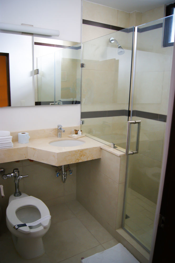 Hotel Eh Ejecutivo Urban Tepic Esterno foto
